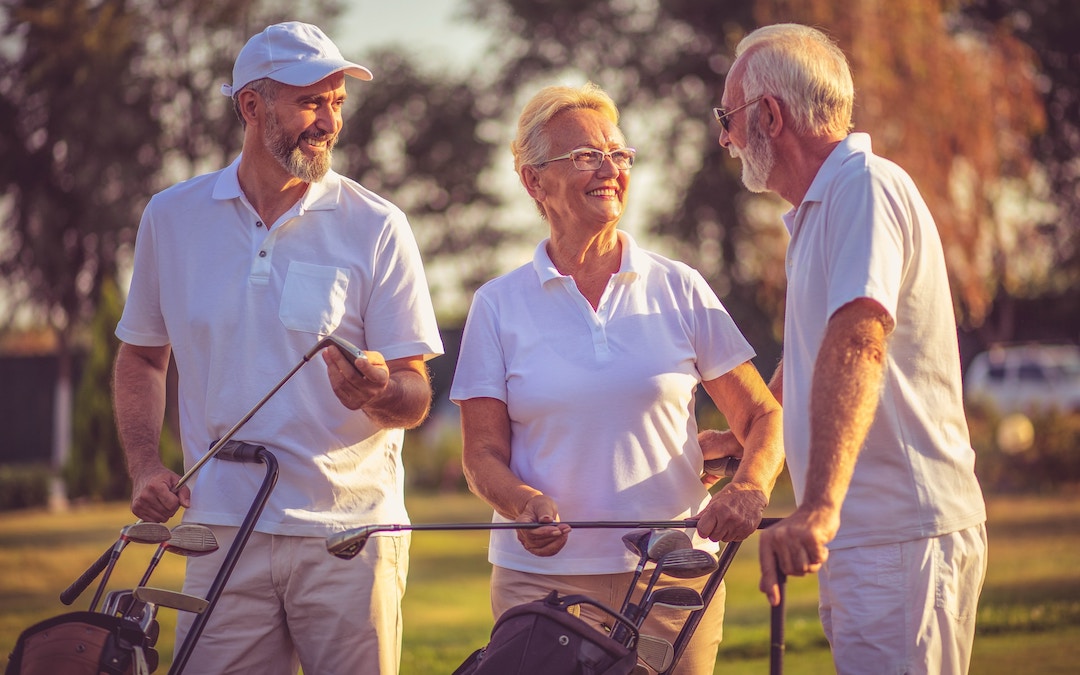 Senioren beim Golf